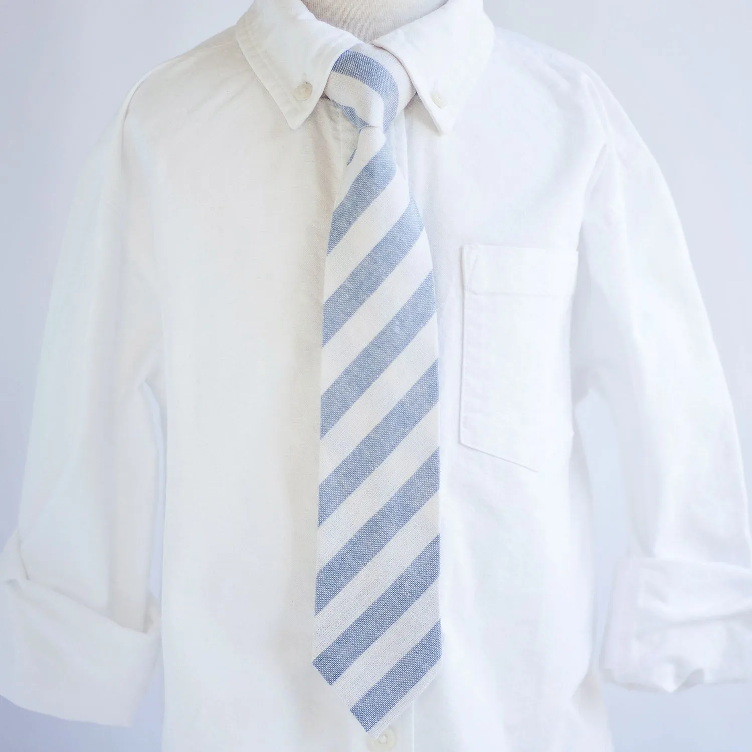 Boy's Bow Tie / Chambray Linen Wide Stripe