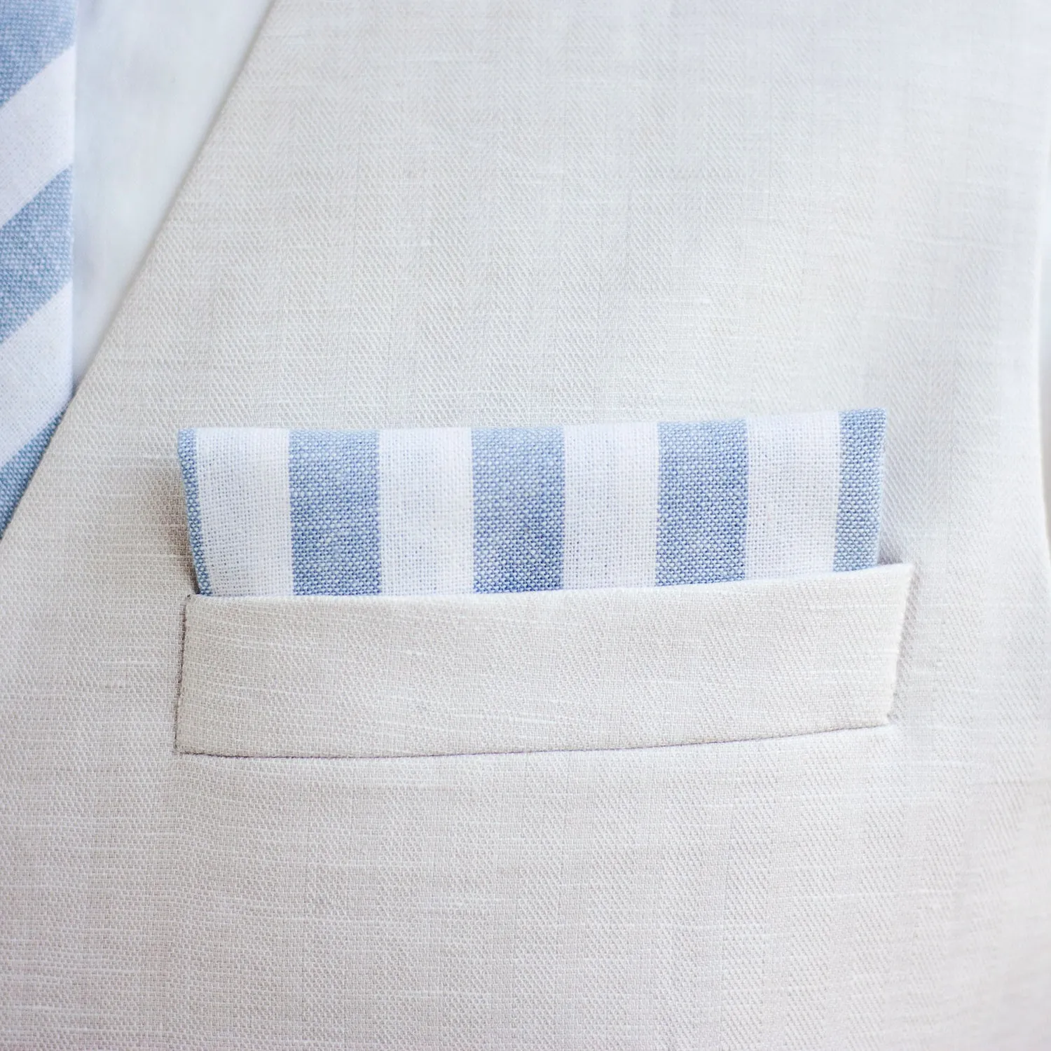 Boy's Bow Tie / Chambray Linen Wide Stripe