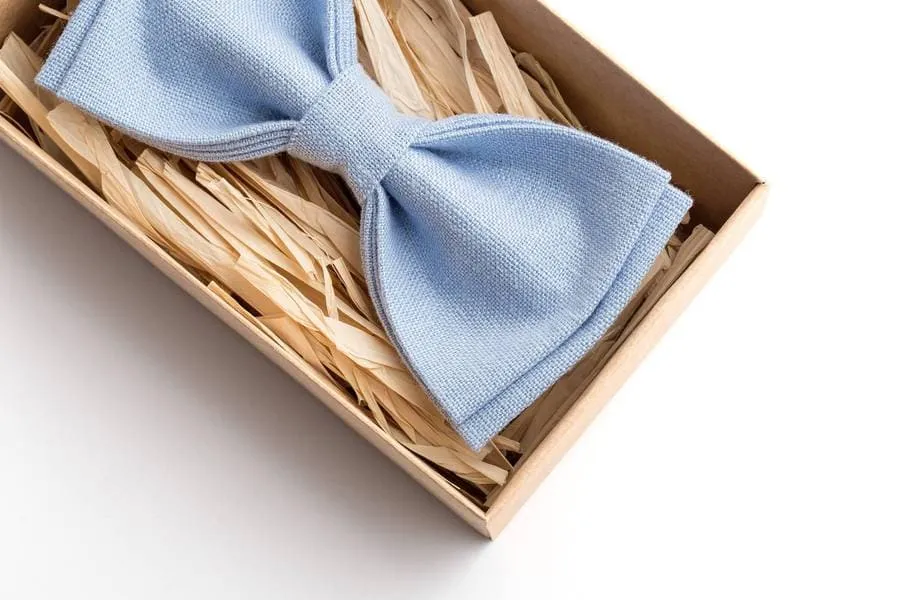 Ice Blue Pre-Tied Men's Bow Ties for Weddings - Effortless Elegance